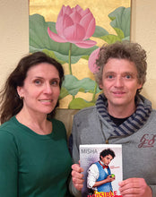 Load image into Gallery viewer, The Invisible Clown - How to Not Be Afraid of Being Yourself